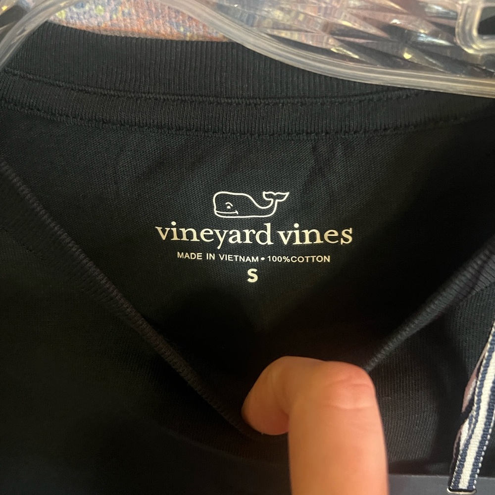 Vineyard Vines Mens Long Sleeve Blank Pocket T-Shirt Black 6V0019-001 Size S NWT - Picture 3 of 5